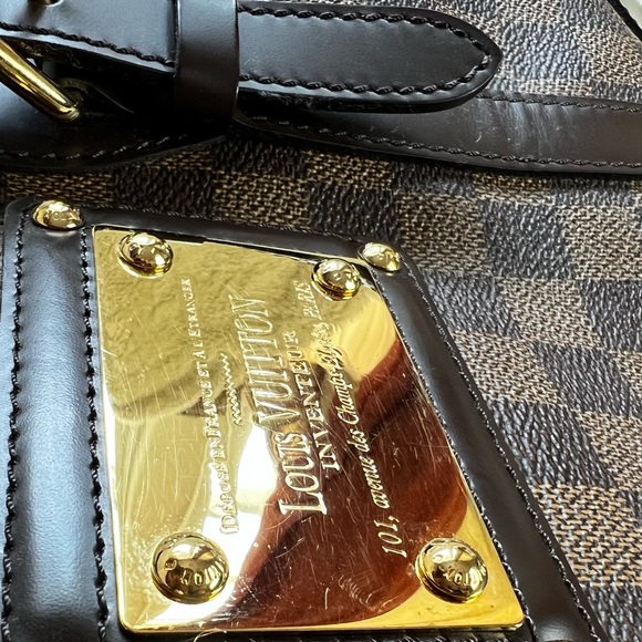 LOUIS VUITTON Berkley Bag - Picture 2 of 13